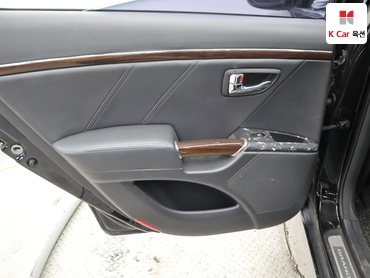 2010 - hyundai grandeur