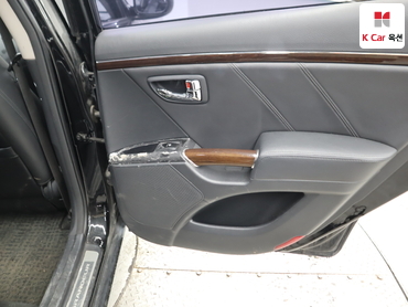 2010 - hyundai grandeur