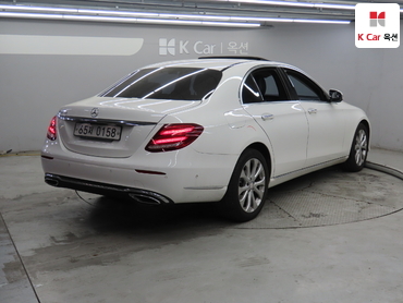 2017 - mercedes-benz e220d