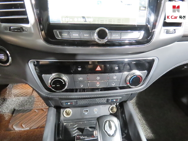2019 - kgm g4 rexton
