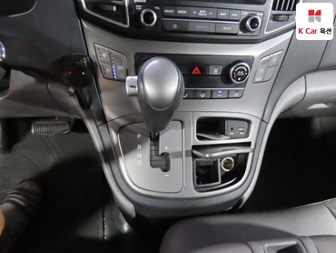2019 - hyundai grand starex