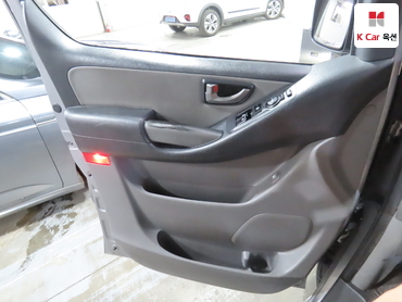 2019 - hyundai grand starex