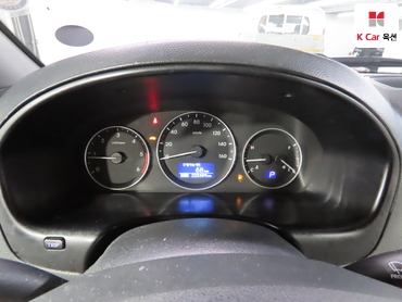 2019 - hyundai grand starex