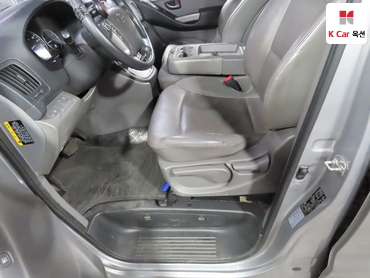 2019 - hyundai grand starex