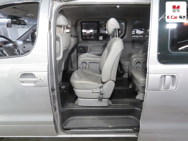 2019 - hyundai grand starex