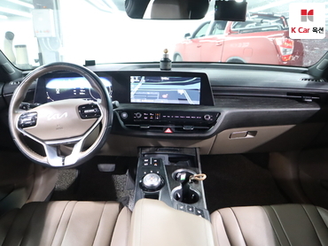 2022 - kia k8