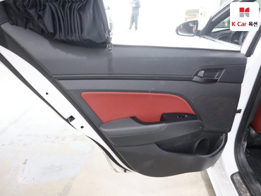 2017 - hyundai avante