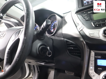 2011 - hyundai avante