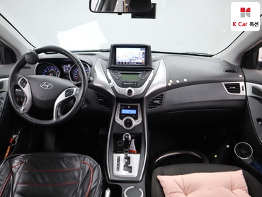 2011 - hyundai avante