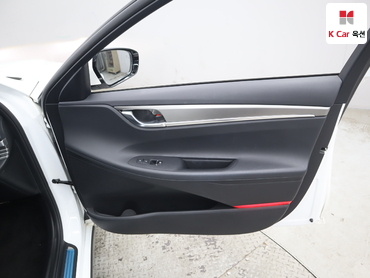 2022 - hyundai grandeur