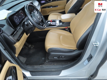2023 - kia carnival