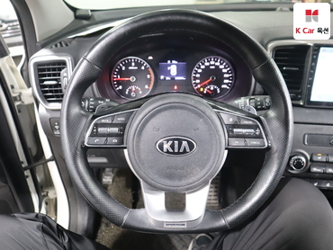 2020 - kia sportage