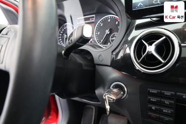 2014 - mercedes-benz b200