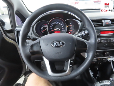2014 - kia pride
