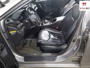 2011 - hyundai grandeur