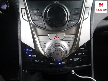 2011 - hyundai grandeur