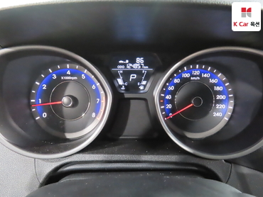 2011 - hyundai avante