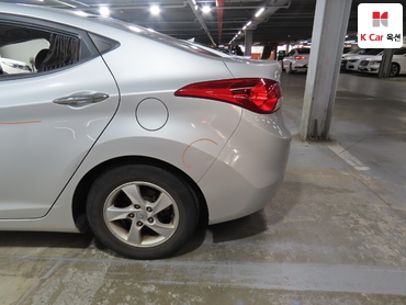 2011 - hyundai avante