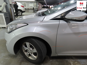 2011 - hyundai avante