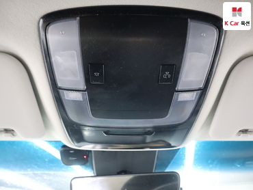 2023 - hyundai staria