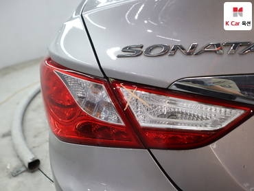 2010 - hyundai sonata