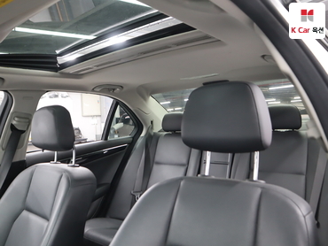 2011 - mercedes-benz c200