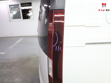 2022 - hyundai staria