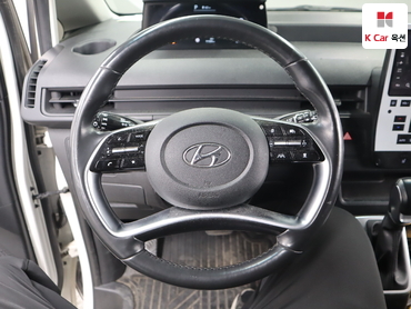 2022 - hyundai staria
