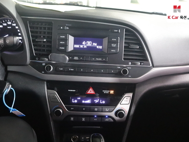2017 - hyundai avante