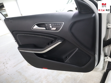 2019 - mercedes-benz gla220