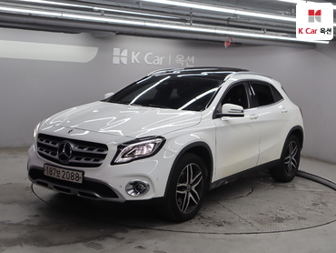 2019 - mercedes-benz gla220