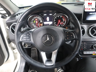 2019 - mercedes-benz gla220
