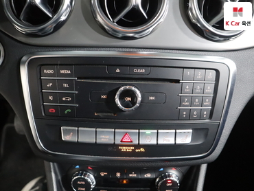2019 - mercedes-benz gla220