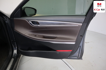 2017 - hyundai grandeur