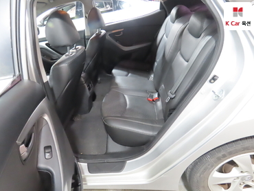 2014 - hyundai avante