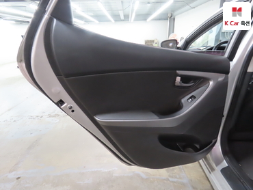 2014 - hyundai avante