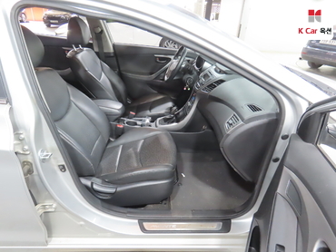 2014 - hyundai avante