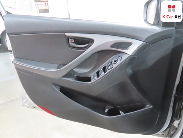 2014 - hyundai avante