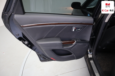 2010 - hyundai grandeur