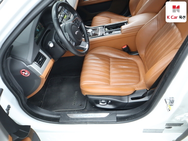 2020 - jaguar xf