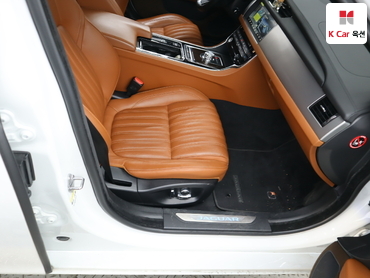 2020 - jaguar xf