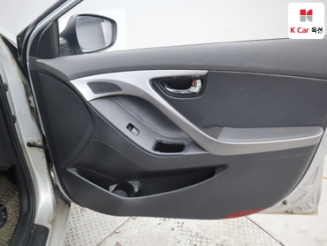2011 - hyundai avante