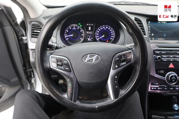 2015 - hyundai grandeur