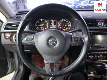 2013 - volkswagen passat