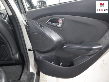 2011 - hyundai tucson