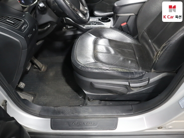 2011 - hyundai tucson