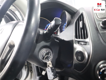 2011 - hyundai tucson