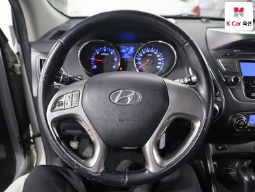 2011 - hyundai tucson