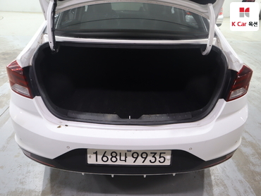 2019 - hyundai avante