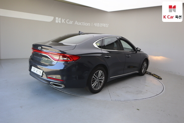 2018 - hyundai grandeur